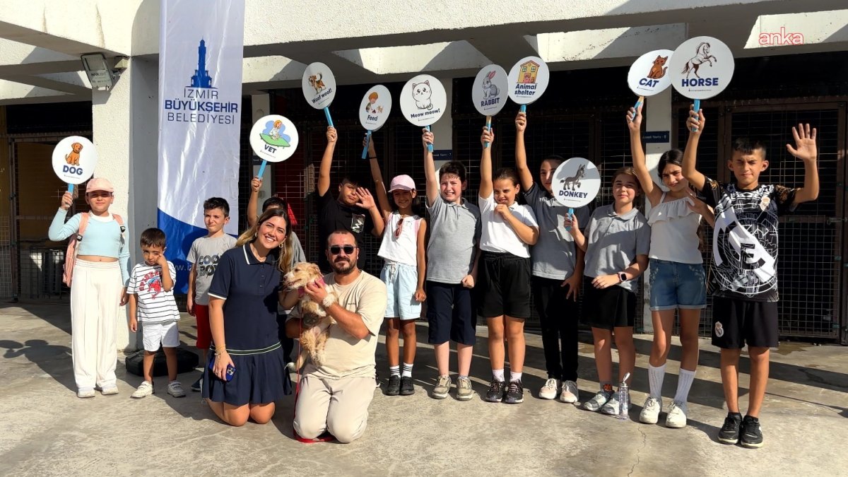 İzmir'de İngilizce kulübü hayvan sevgisiyle buluştu