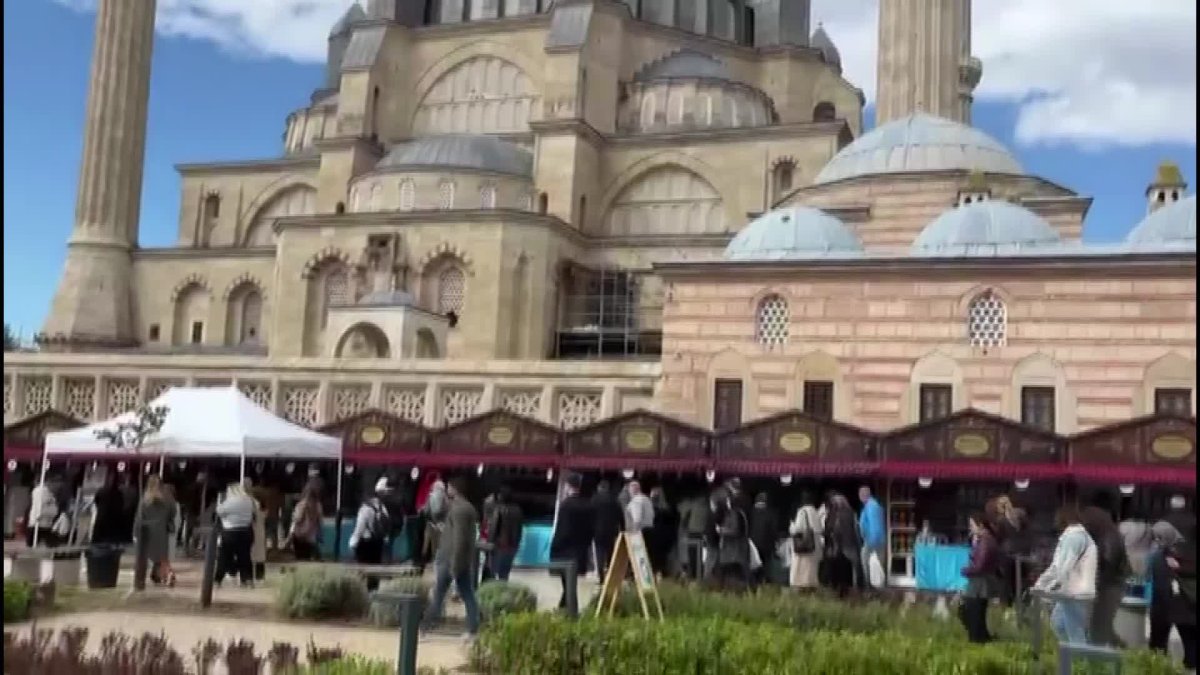 Edirne'de fuar rüzgarı: İşyurtları ürünleri yoğun ilgi görüyor