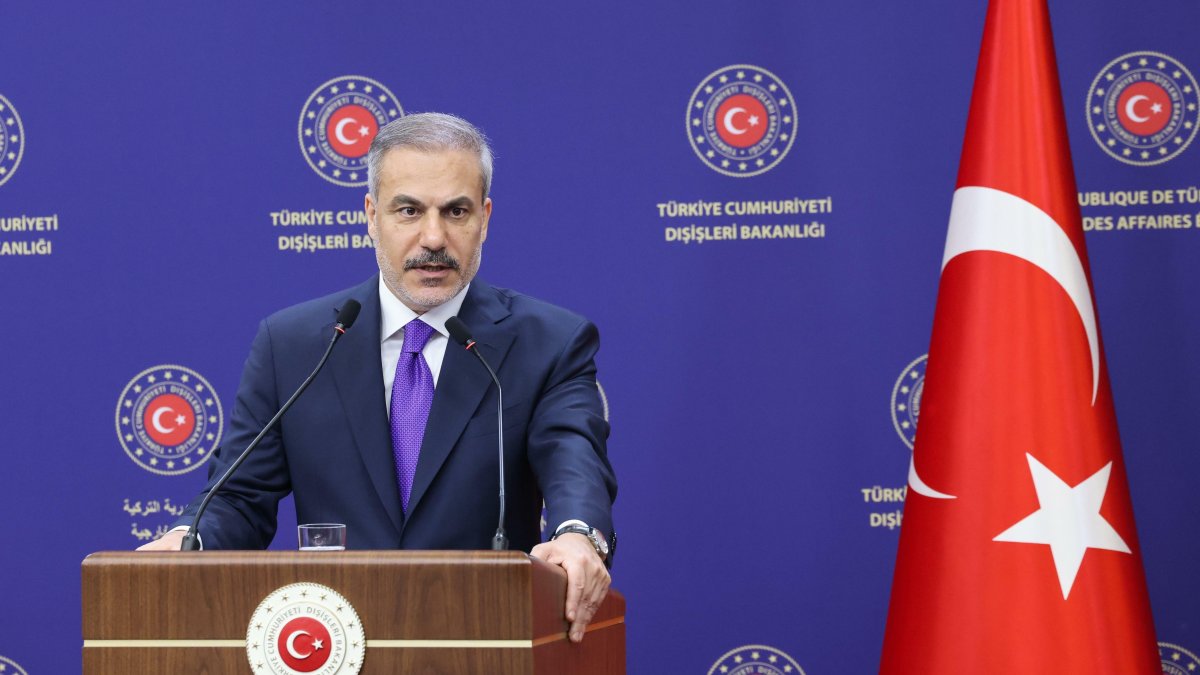 Türk vatandaşları İstanbul'a döndü, Hakan Fidan'dan açıklama