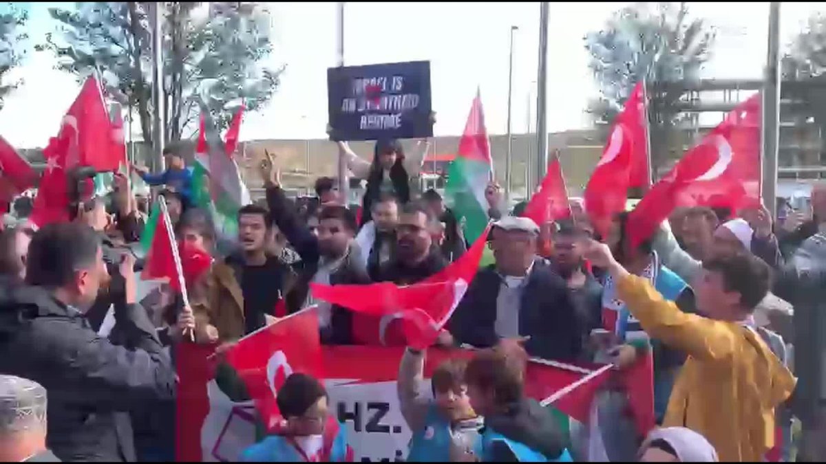 137 aktivist İstanbul'a ulaştı: 'Amacımız sadece yaşam hakkını savunmak'