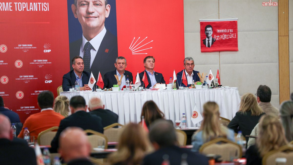 CHP kampında son durum: Eleştiriler ve muhalefet stratejileri masaya yatırıldı