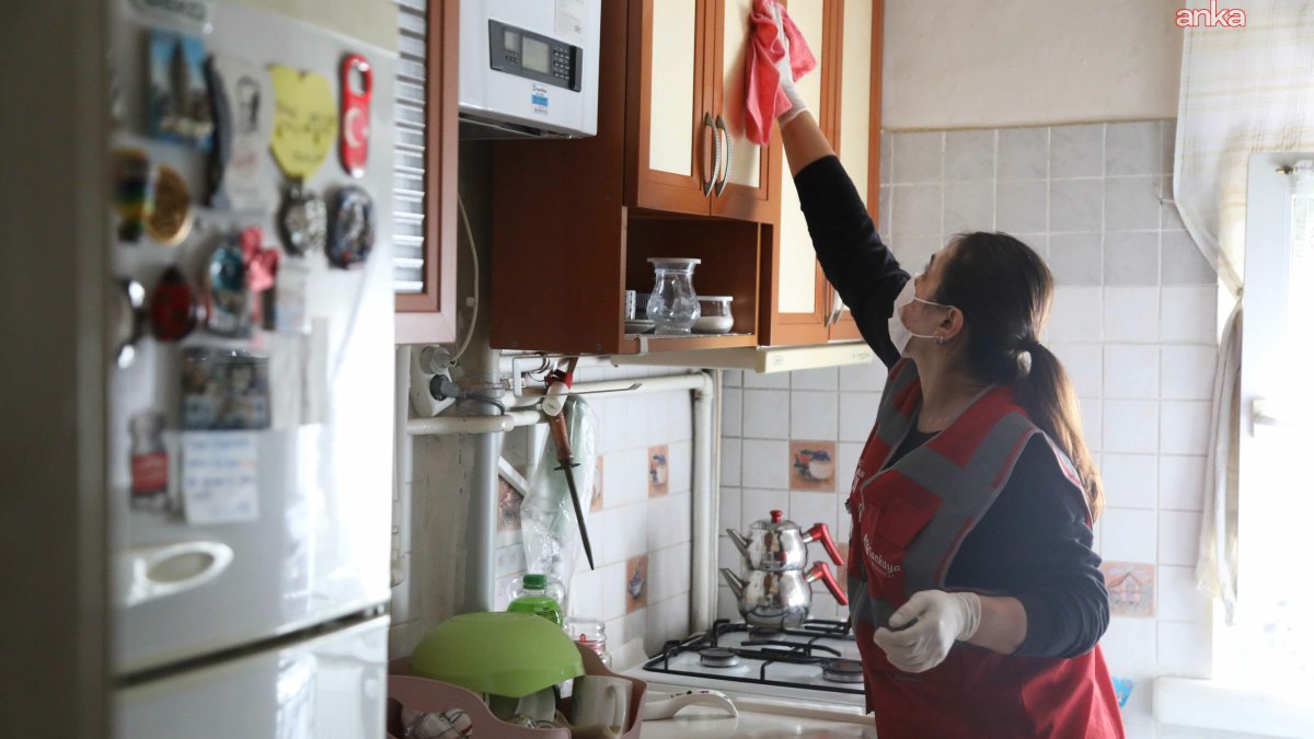 Çankaya'da evde bakım hizmeti devam ediyor