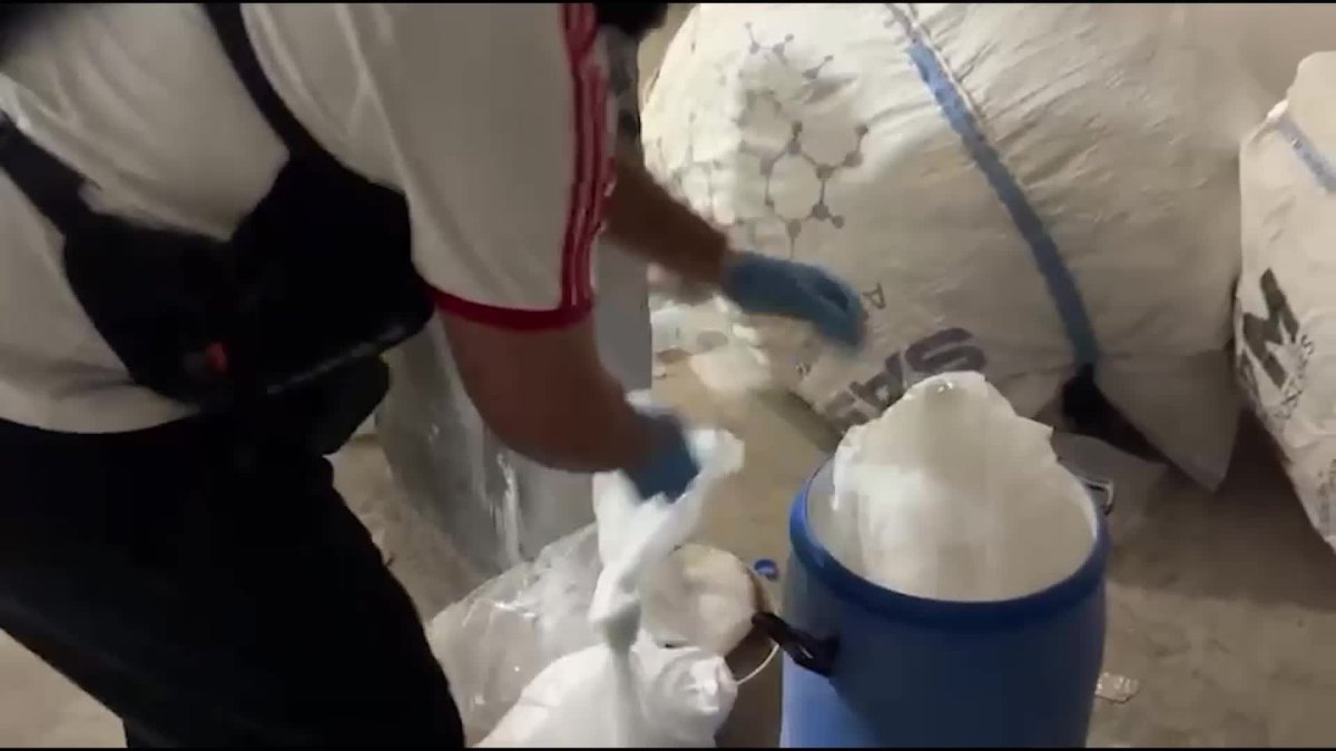 Rekor narkotik operasyonuyla İzmir'de dev ecza yakalandı