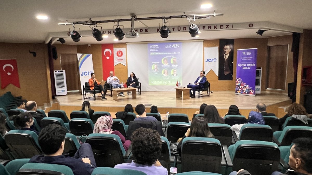 Keçiören'de Yapay Zekâ Zirvesi Heyecanı