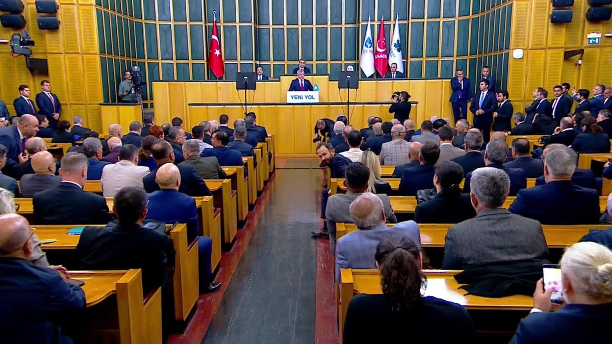 Davutoğlu'ndan dikkat çeken tutuklama tepkisi