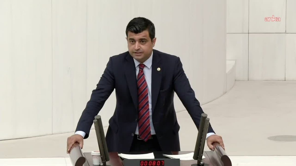 CHP'li Demir: KYK bursu 2026'da en az 6 bin TL olmalı