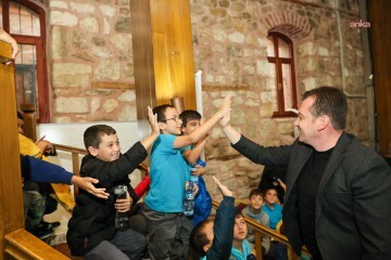 Balcıoğlu, ilkokul öğrencileriyle buluştu