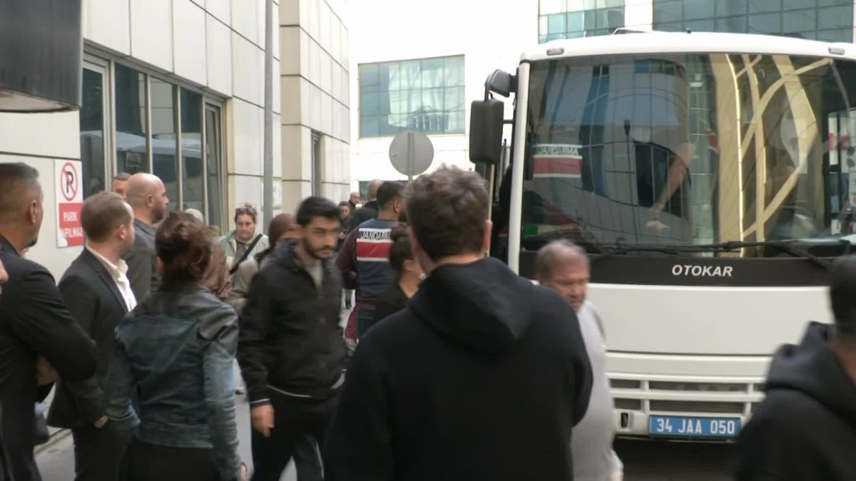 Ünlülere jandarma baskını: Tepkiler çığ gibi büyüdü