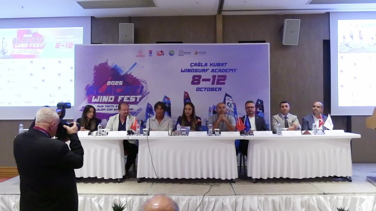 Alaçatı Windfest 2025'e 13 ülkeden 100 sporcu katılıyor