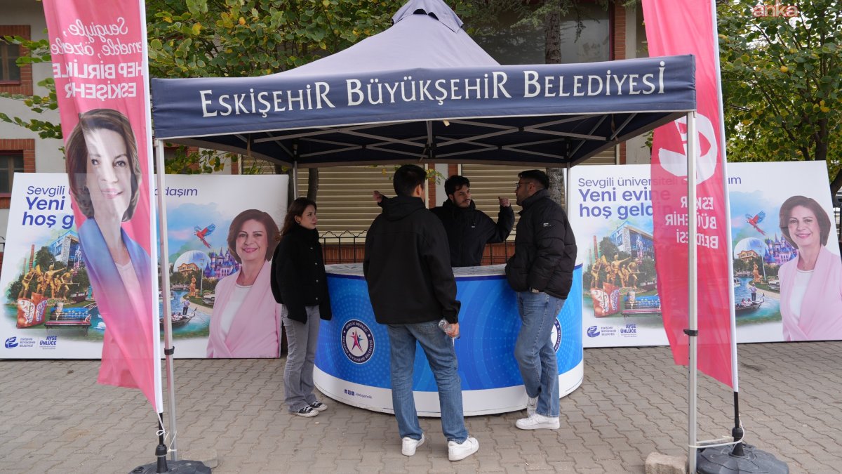 Eskişehir'de üniversiteli gençlere özel karşılama