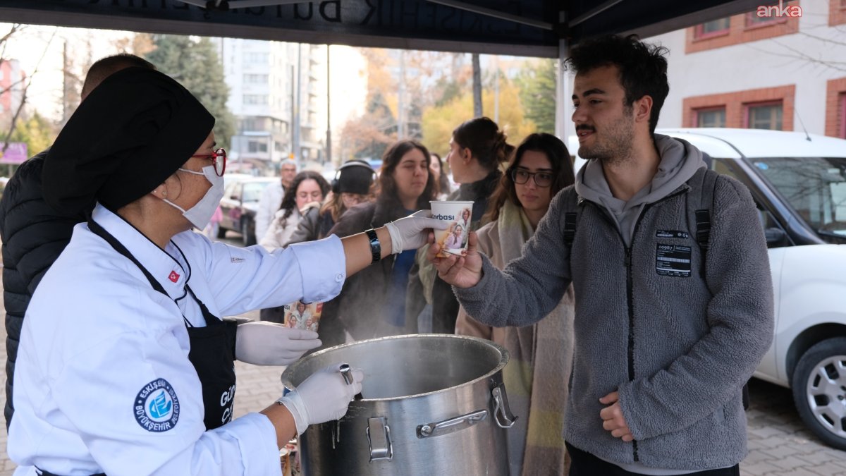 Eskişehir'de sabahları sıcak bir başlangıç: Günaydın Çorbası