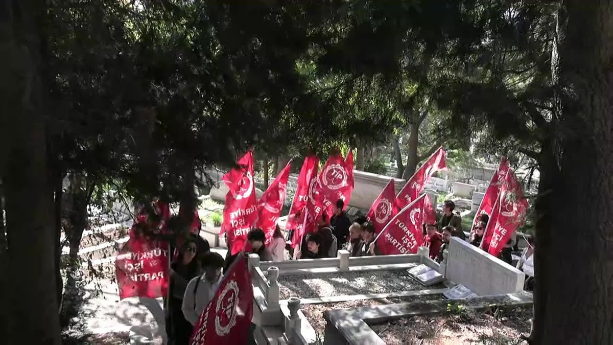 Behice Boran, mezarı başında saygıyla anıldı