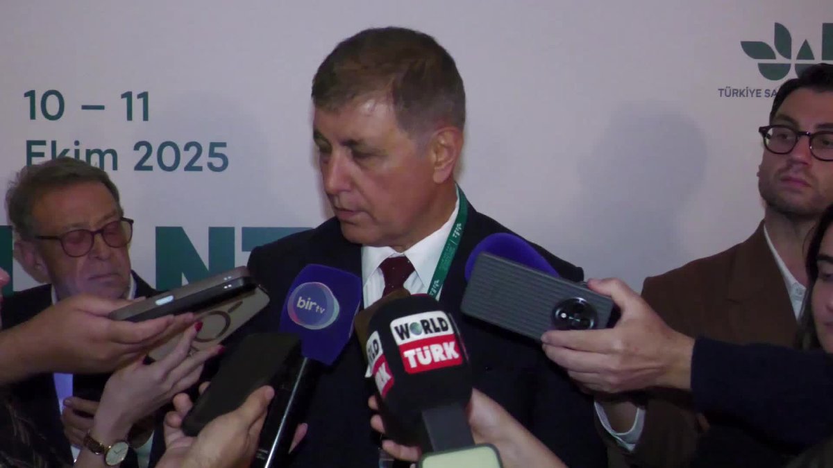 İzmir Büyükşehir Belediye Başkanı Cemil Tugay: CHP'de birlik sağlamak şart