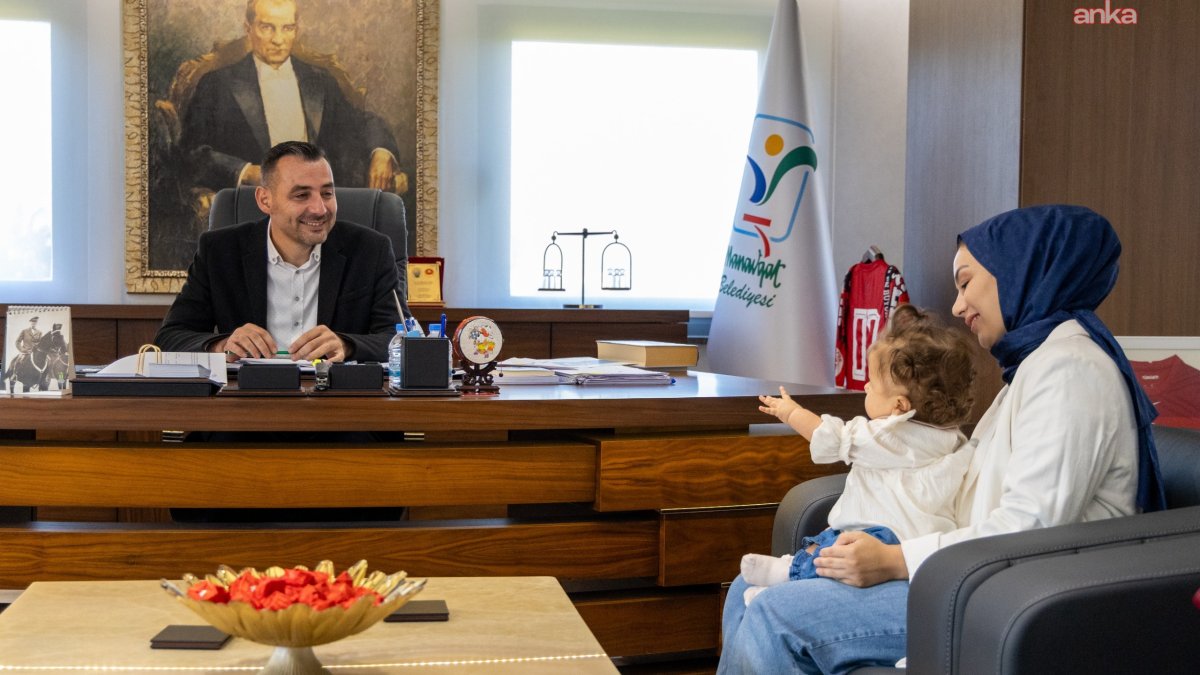 Minik Burçe'den Başkan Çiçek'e umut dolu ziyaret