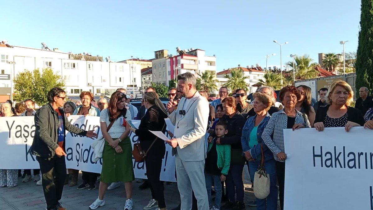 Eğitim Sen, emekli öğretmene yapılan şiddeti protesto etti