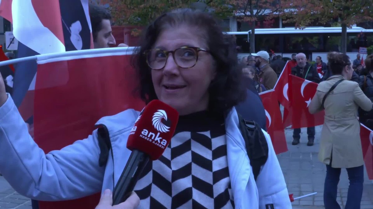 CHP Brüksel'de Demokrasi İçin Ses Yükseltti