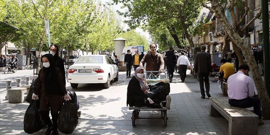 İran'da koronadan can kaybı 7 bin 119'a yükseldi