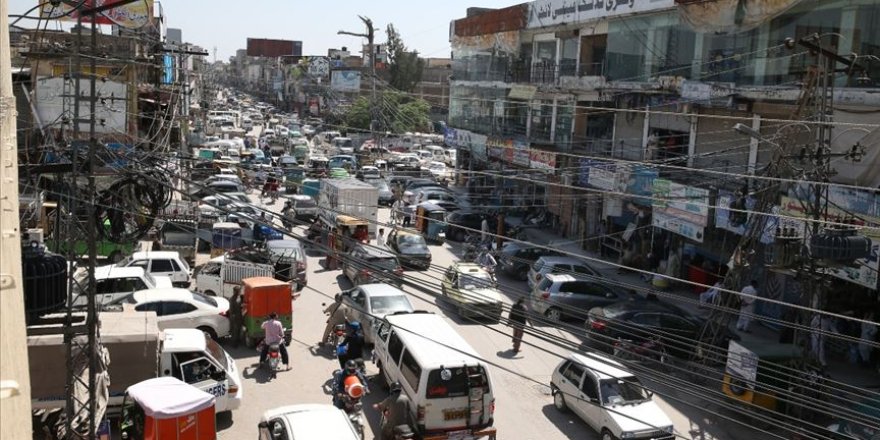 Pakistan'da Kovid-19 vaka sayısı 45 bini aştı