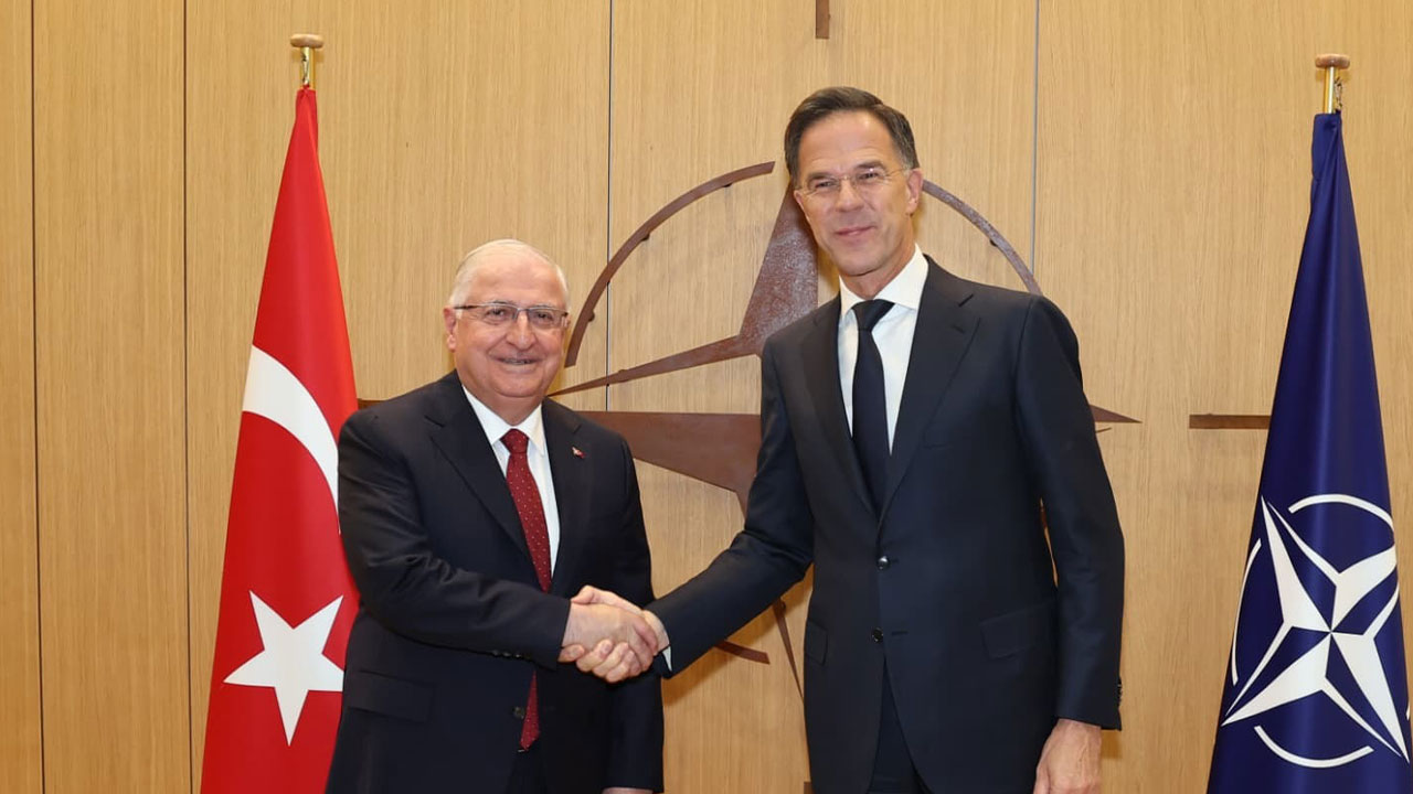 Milli Savunma Bakanı Yaşar Güler Brüksel'de NATO Genel Sekreteri Mark Rutte ile bir araya geldi