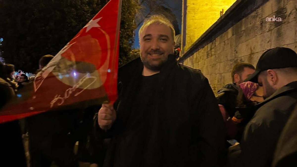 Özgür Turhan: Esprilerim yüzünden başıma gelenler şaşırtıyor