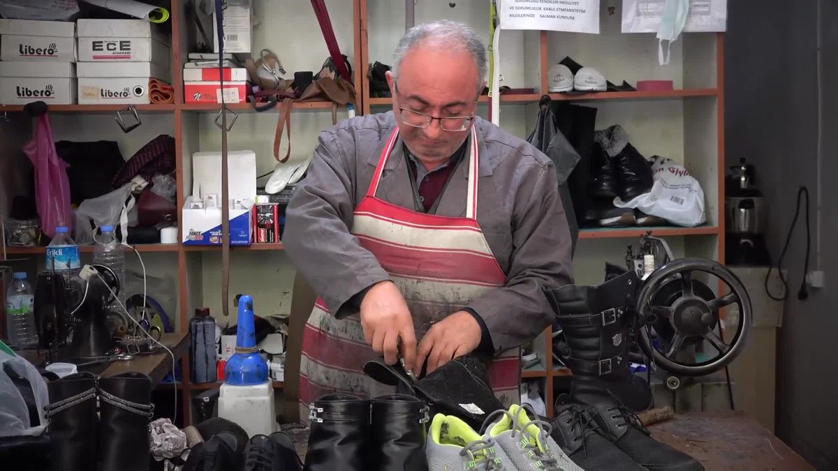 Aksaraylı ustadan alarm: Mesleğimiz yok olmaya yüz tutuyor