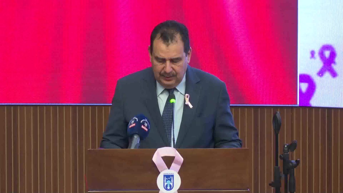 Dünya Meme Sağlığı Günü'nde Ankara'dan dikkat çeken etkinlik