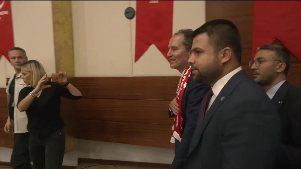 Erbakan'dan erken seçim talebi: Nasıl olsa gitmenin vakti geldi