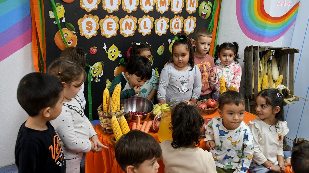 Çocuklar meyvelerin faydalarını keşfetti