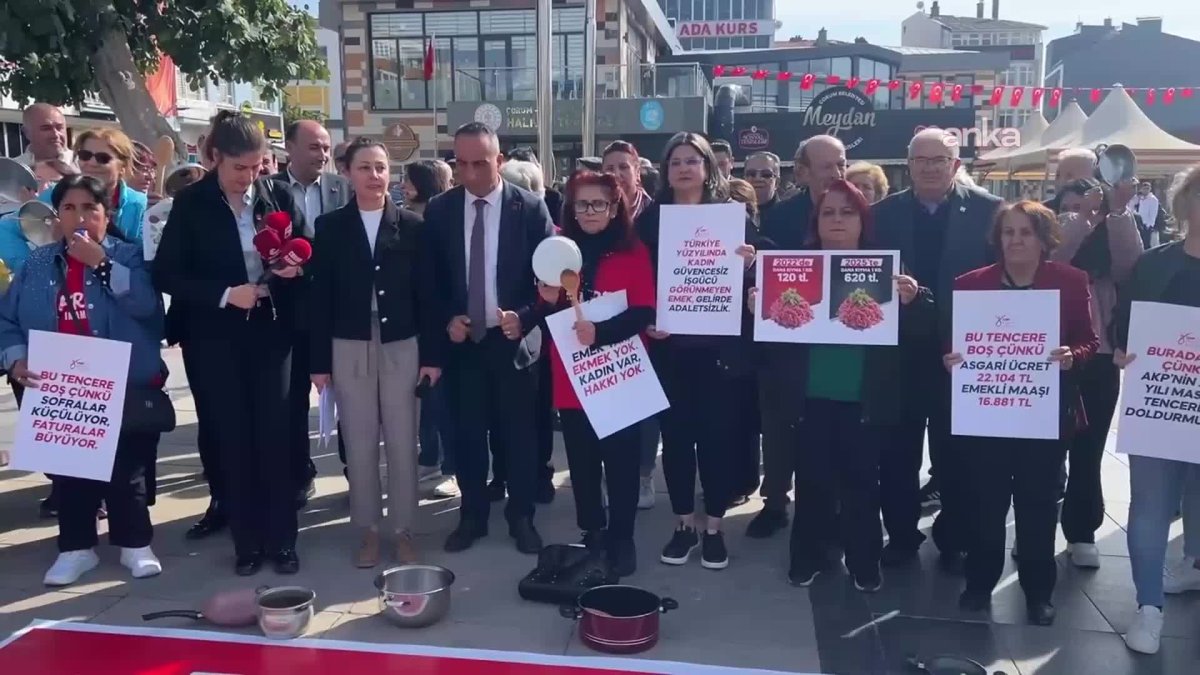 Yoksulluk protestosunda boş tencerelerle sokağa çıkıldı