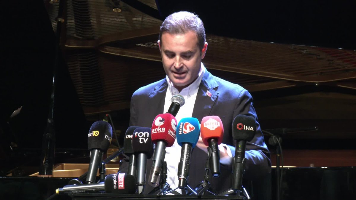 Balıkesir 1. Kitap Fuarı başladı: Ahmet Akın'dan kültürel destan