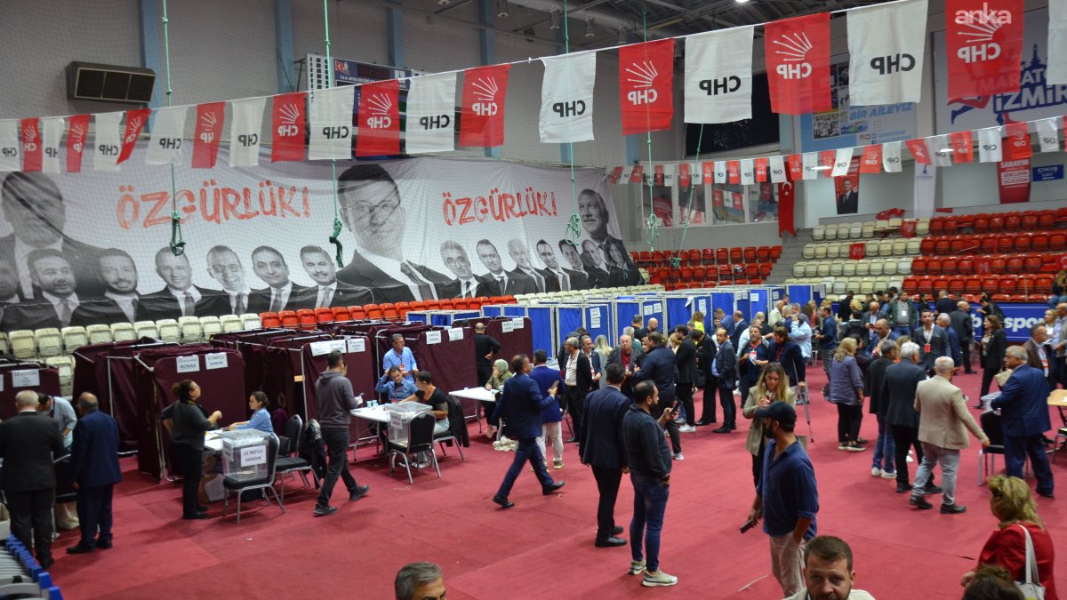 CHP İzmir Kongresi başladı, delege sandık başında