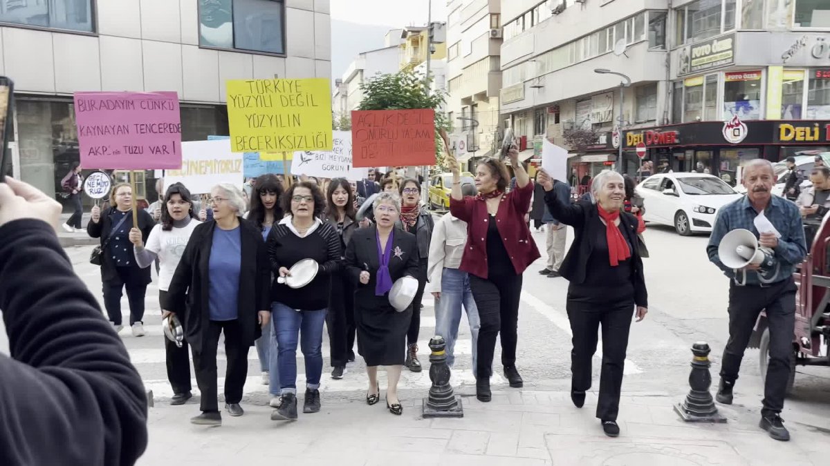 Kadın Kolları Başkanı Ovacık: İktidar yoksulluğu yönetiyor