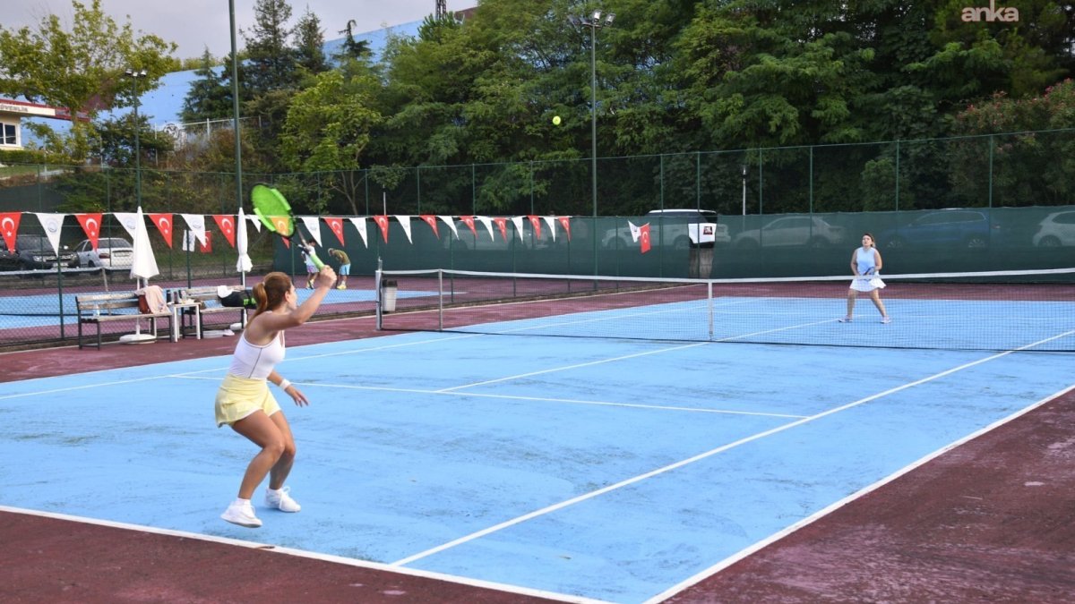 Cumhuriyet Bayramı tenis turnuvasına kayıtlar açıldı