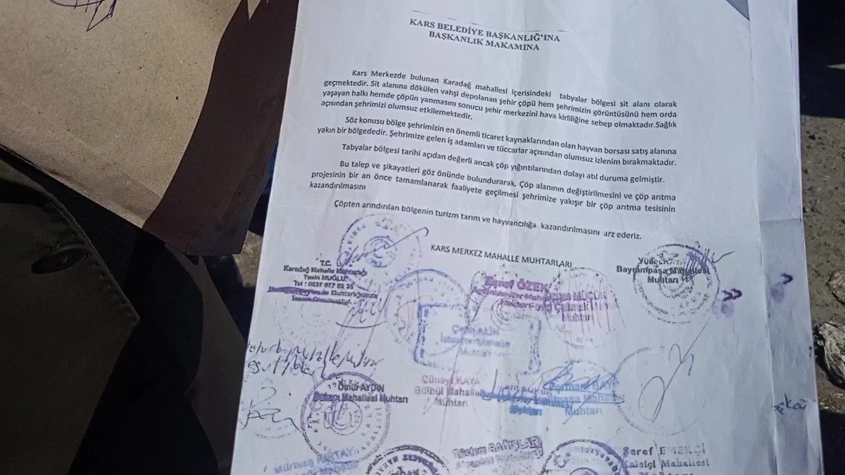 Kars'ta mahalle sakinlerinden çöplüğe tepki yağmuru