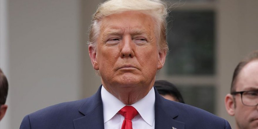 Salgın devam ederken Trump golf oynamaya gitti