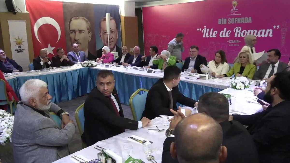 AK Parti İzmir'de Roman vatandaşlarla buluştu