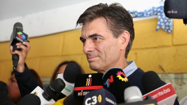 Bolivya'da merkez sağın tarihi zaferi: Rodrigo Paz başkan oldu