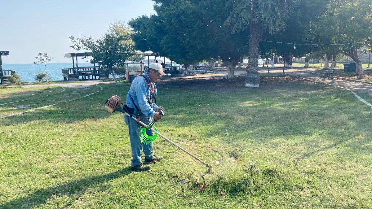 Yumurtalık'ta temizlik ve denetim seferberliği sürüyor