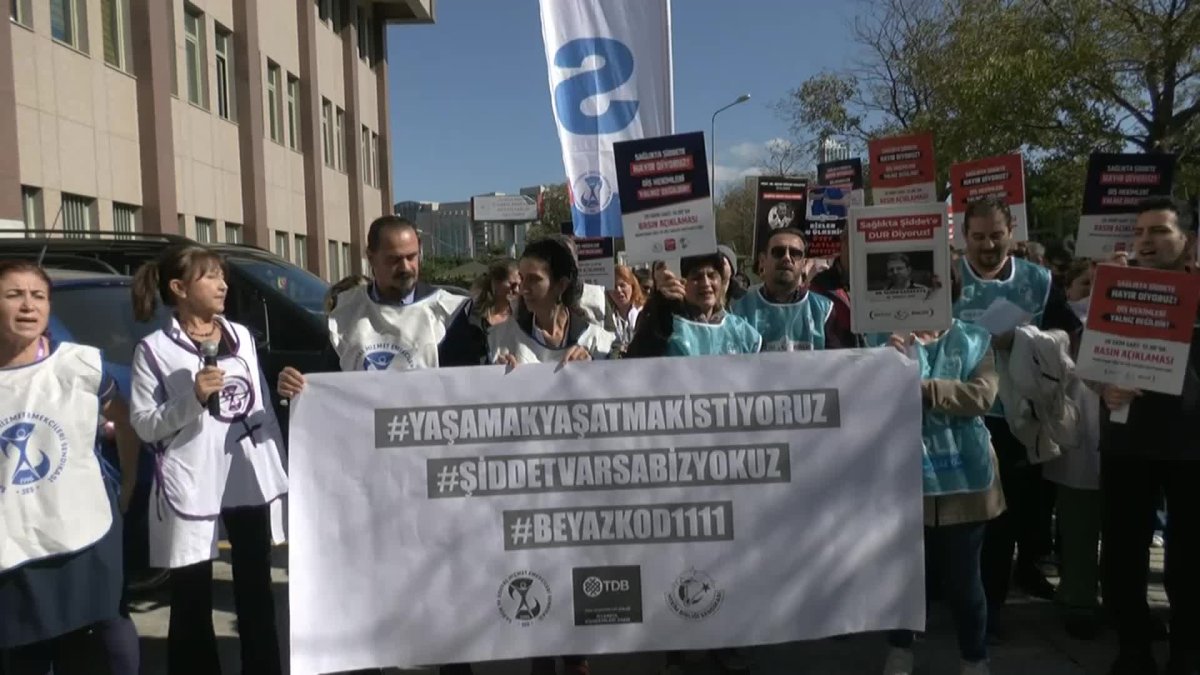 Okmeydanı'nda hekimlere düzenli saldırı: Hasta yakını linç girişiminde bulundu