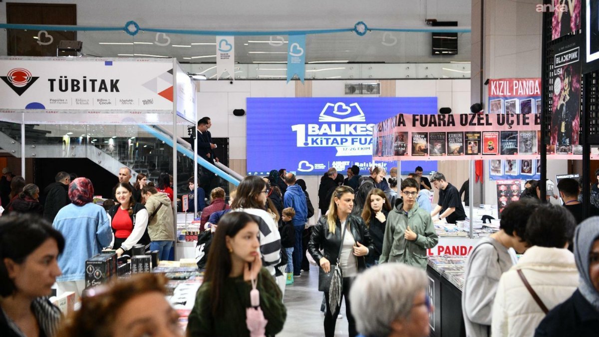 Balıkesir Kitap Fuarı büyük ilgi görüyor