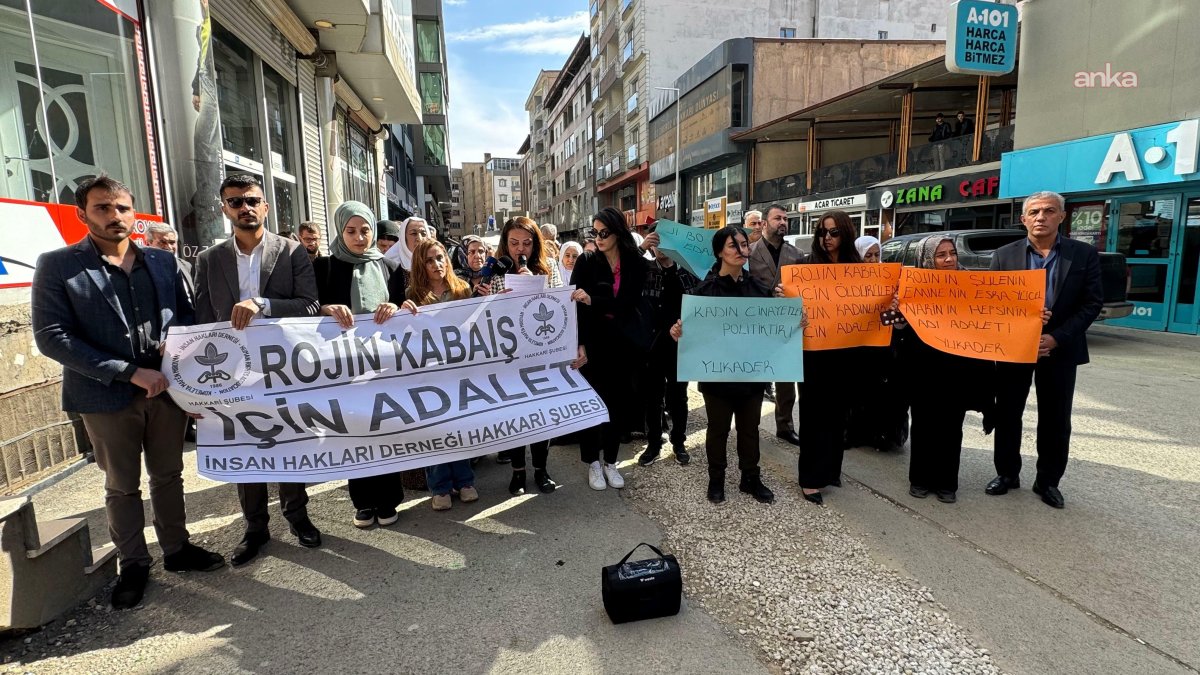Rojin Kabaiş'in ölümü için Hakkari'de anlamlı çağrı