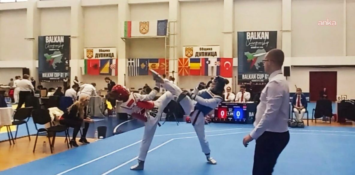 Zeynep Durmaz bronz madalyasını Balkan Tekvando Cup'tan getirdi