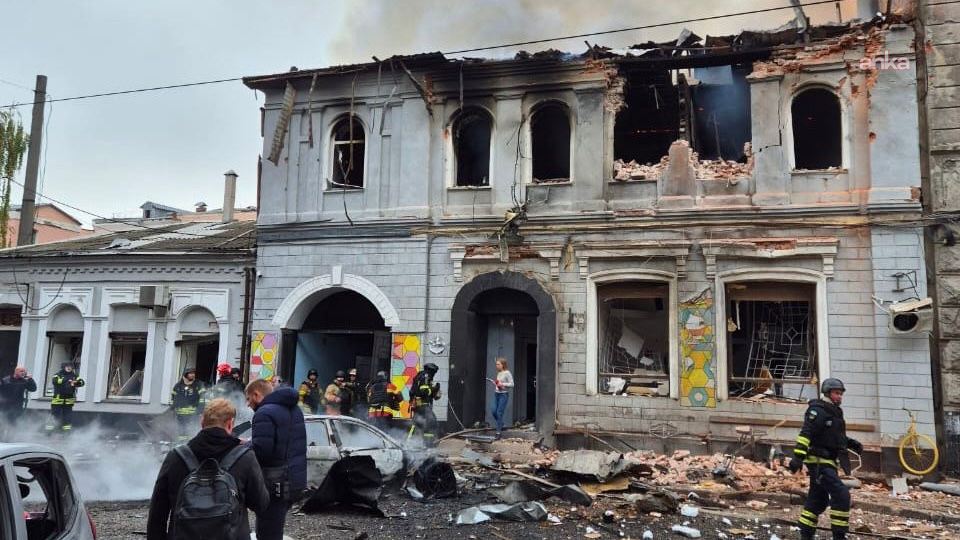 Ukrayna füzelerle Rusya'ya saldırdı, Rusya karşılık verdi