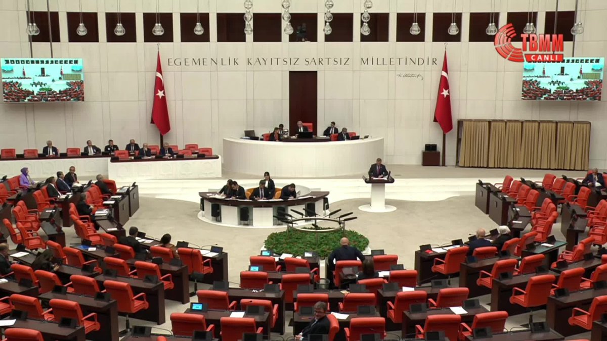 Gülcan Kış'tan Çarpıcı İfade: AK Parti elini çekmeyince, yardım elimizi budamaya kalkıyorlar
