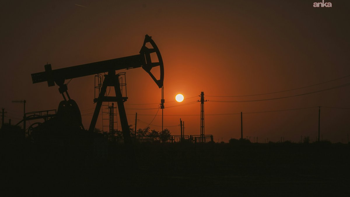 Petrol fiyatları, ABD'nin Rusya'ya yeni yaptırımlarıyla yükselişe geçti