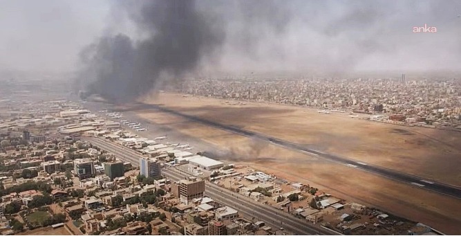 Hartum'daki havalimanı saldırıya uğradı