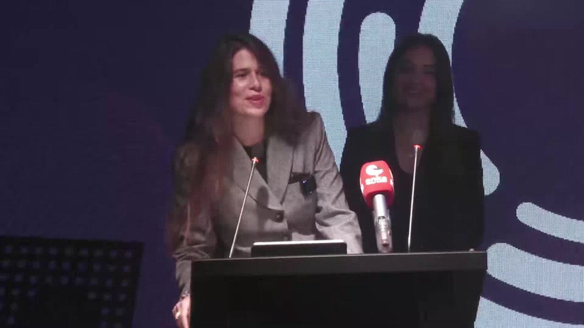 Kadın liderler zirvesi Çeşme'de heyecanla başladı