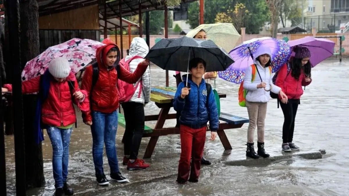 İstanbul'da eğitime sağanak tatili!