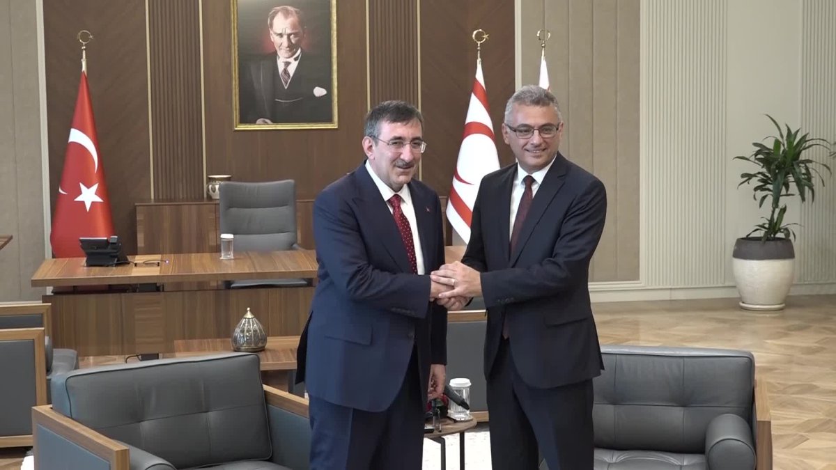 Cevdet Yılmaz, Erhürman'ın Türkiye ile yakın istişare vurgusunu değerlendirdi