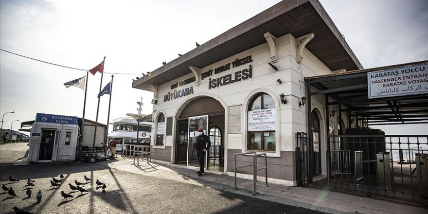 Adalar'a giriş-çıkış yasağı sona eriyor